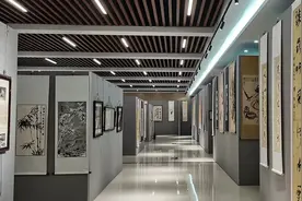 一位水电工举办的书画展，意义非凡图片