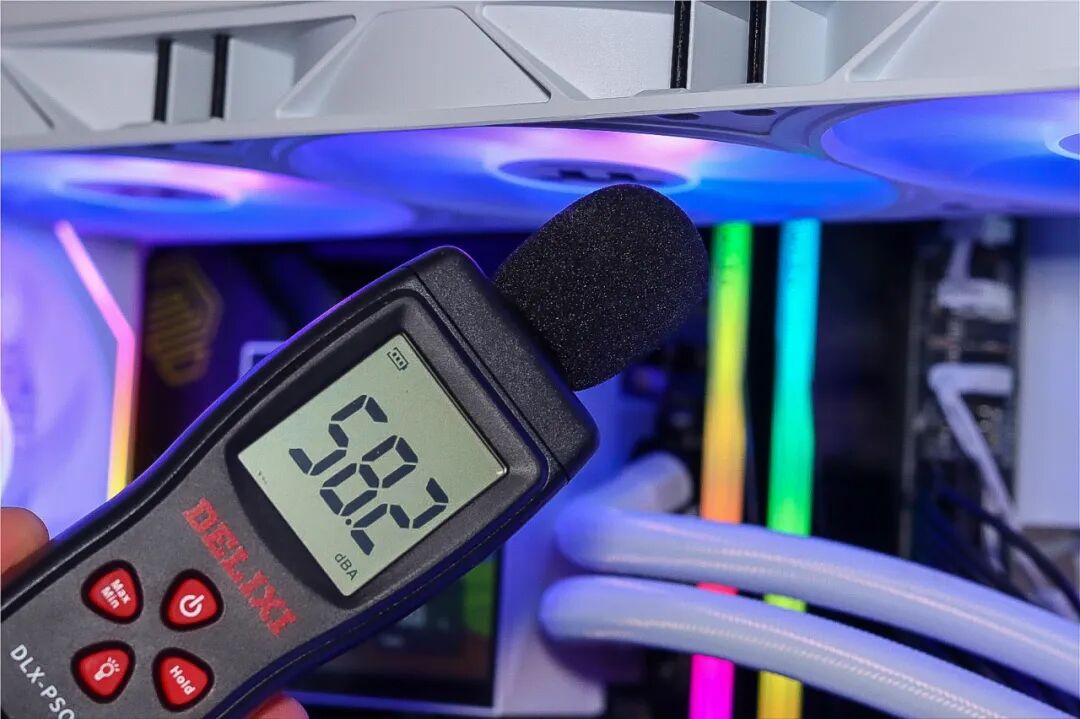 高端U配什么水冷才不拖后腿?实测TT钢影冰霜360水冷,这表现服了