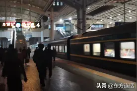 火车笔记：坐到了列车上最好的位置对面图片