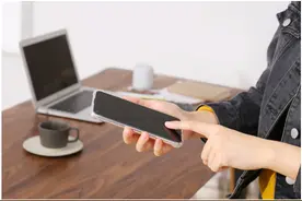 俄联邦安全局提议在俄罗斯建立统一的手机IMEI代码数据库图片