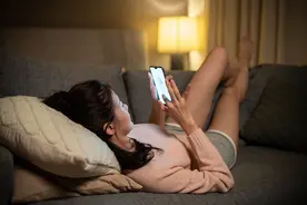 熬夜会降低人体免疫力，做好这5点，把熬夜的危害降到最低图片