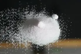 怎样给花卉进行根外追肥，磷酸二氢钾1克需要兑多少水？图片