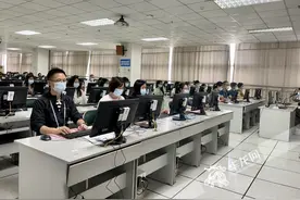 2022年重庆市高考评卷现场长这样！速来围观图片