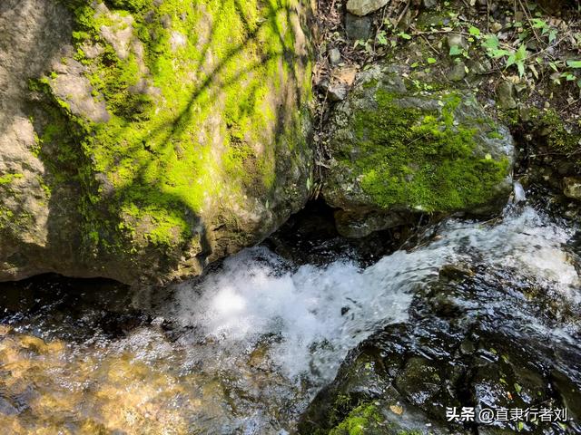 保定有一半是山区，但这座山的风景在我爬过的保定大山能排第二