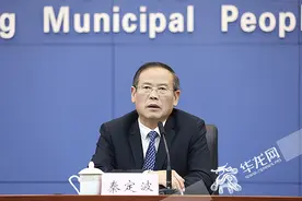 重庆中心城区KTV、舞厅等密闭聚集性娱乐场所暂停营业 市民发现未关停可举报图片