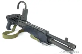 影视剧和游戏中的爆款枪弗兰齐SPAS-12霰弹枪，在美国为何禁售？图片