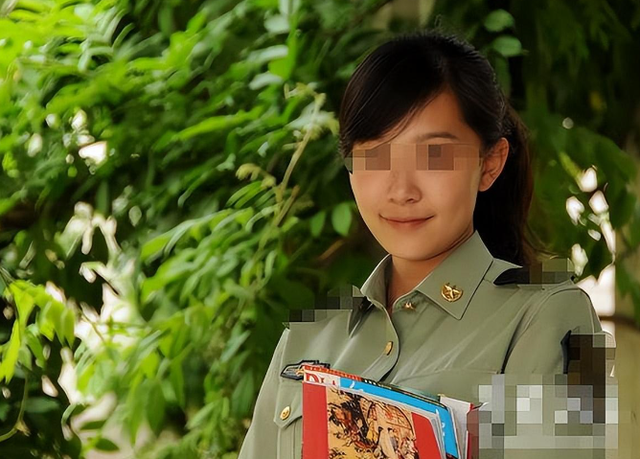 “头号警花”王菲：是86名高官的公用情妇，包中携带大量安全套