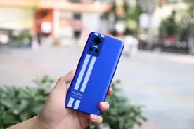 一言难尽的真我GT Neo3图片