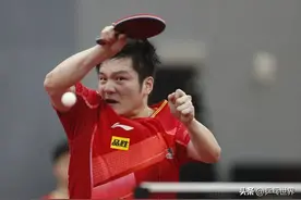 中国乒乓球队威海热身赛激战正酣，女一团3比1胜二团夺冠，男二团一人一分赢决赛图片
