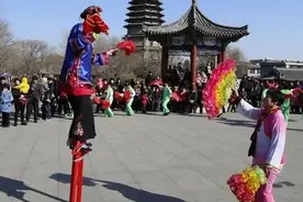 黄石镇登瀛高跷图片