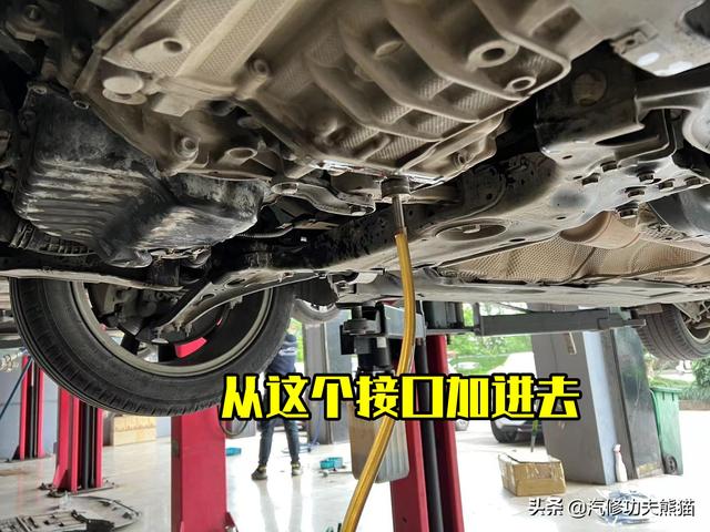 天塌了，新车腰斩二手车没人要，粉丝抄底二手迈腾，再开十年真香