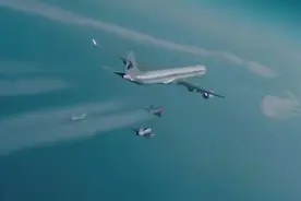 《空中对决》真实上演，北约战机以客机为掩护，闯入俄罗斯领空？图片