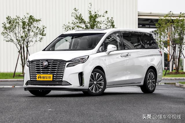 新车 | 售31.79万元起，新款别克GL8 ES陆尊发布，看哪款最值得购买