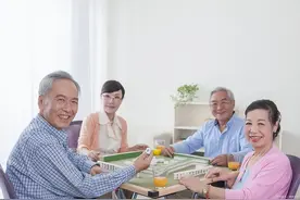 为什么现在很多麻将馆都开不下去了？图片