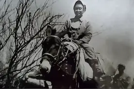 一个女兵的88天与28年图片