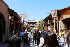 “延安人游乡村”带火“五一”旅游市场图片