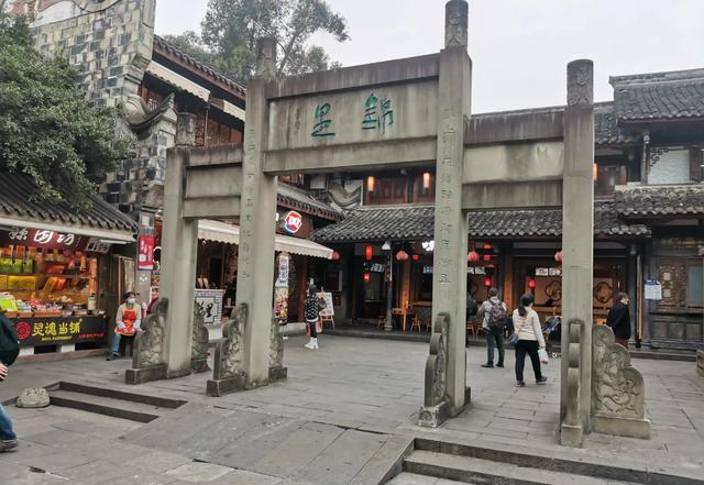 成都5城区公寓上车门槛低，高新区、天府新区住宅被高估了？