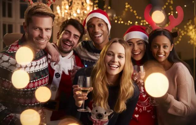 “圣诞节快乐”到底用Merry 还是Happy?