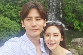 5对跨国恋的明星夫妻，结局却不一样，有的恩爱有加，有的离婚图片