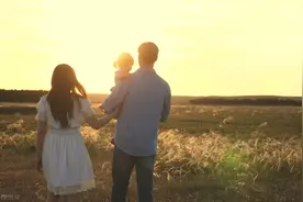 故事：我一出生就被丢给奶奶，我爸妈就环游世界去了图片