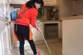 46岁保姆坦言：雇主的要求我都答应，只因他待我似亲人，从不责备图片
