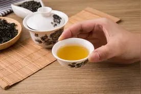 长期喝茶的3个“副作用”，看看你占了几条？图片