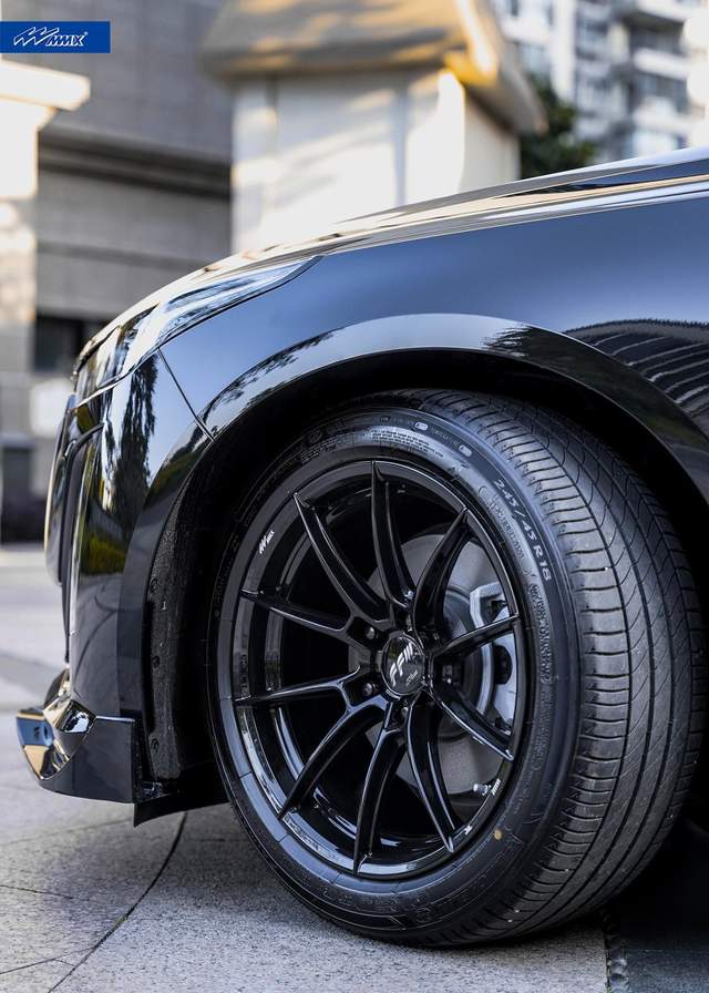 豪华不止一面，凯迪拉克 CT5升级MMX锻造轮毂