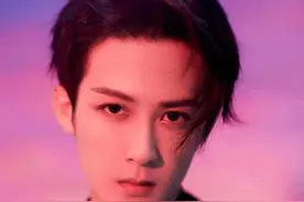 综艺影视两开花，檀健次火成四月锦鲤，他的翻红能够被复制吗？图片