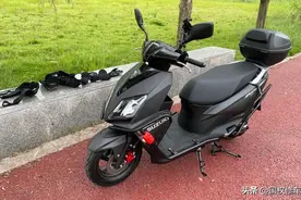 骑行电动车和摩托车，到底哪个更省钱？更划算？看完后真的学到了图片