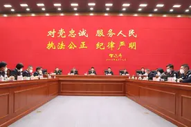 省委省政府慰问基层政法单位和边境联防所抵边警务室干警及武警官兵图片