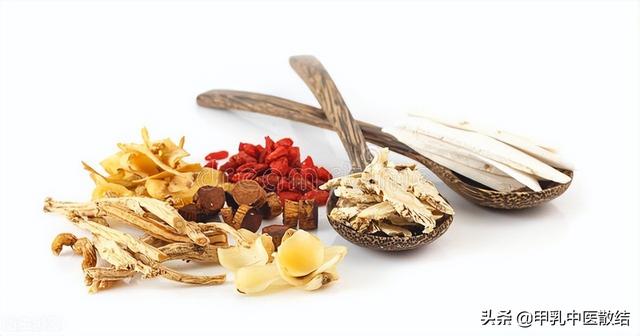甲状腺炎该怎么治疗？专家：1个方子清热解毒，活血通脉