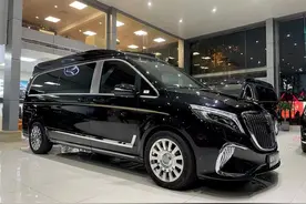 不到90万的豪华奔驰商务v260L图片