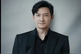 事实证明，这才是中年男人“反油腻”的秘诀：衣不穿紧、不梳背头图片