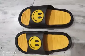 穿拖鞋脚为什么酸臭？是鞋子问题，还是脚的问题？图片