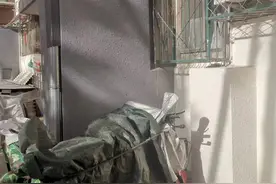 有充电桩仍有居民飞线充电！您的每一次大意都有可能酿成严重后果图片