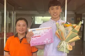 刚刚！临沂第一封清华大学录取通知书送达！幸运儿是他→图片