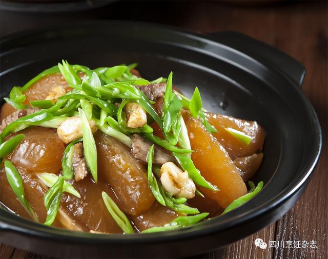 花胶甲鱼煲鸡可以吗 花胶甲鱼煲鸡功效和作用