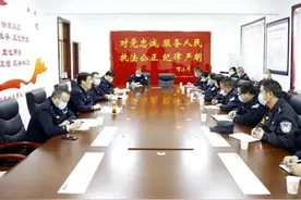 平顶山市公安局党委班子成员讲专题党课 宣讲党的二十大精神图片