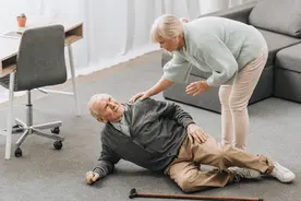 帕金森有5种治疗方法，但都各有优劣，智者都选择了这种方法图片