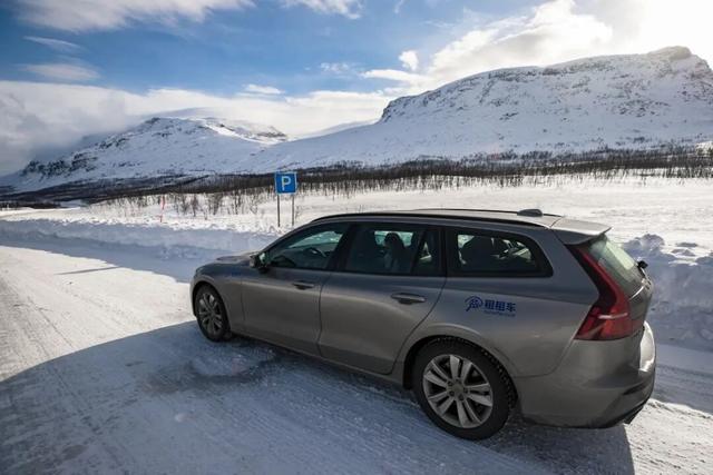 服务3000万游客银发客单价超4000元！自驾游市场开启“抢人大战”