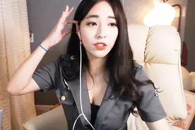 胡安：为当“榜一大哥”，疯狂套现1300万，一天打赏女主播8万图片