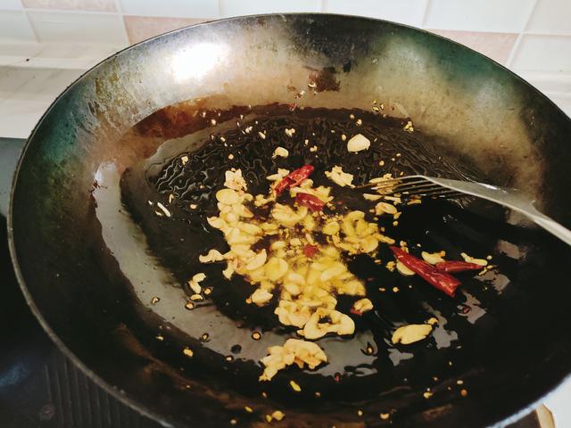 春季，可以不吃肉，这种“高钾”菜隔三差五要遛一遛，减脂助安眠