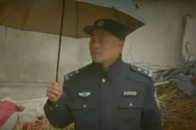 2019年，武汉民警巡逻偶遇一奇怪女乞丐，调查才知她身份不简单图片