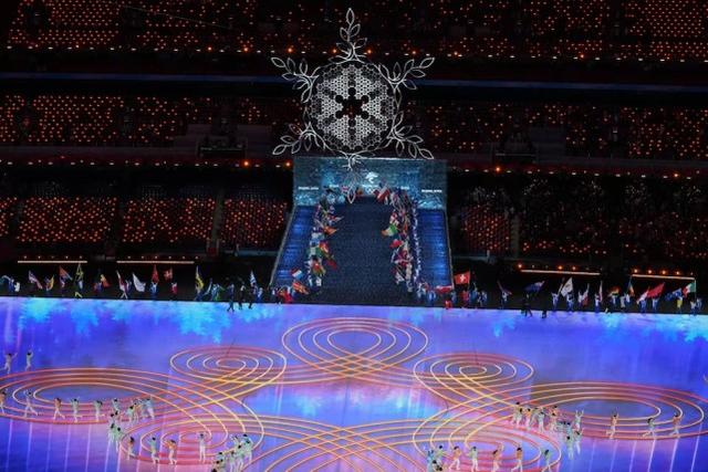 用心满满!运动员入场时的这些“密码”你读出来了吗?