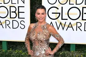 女星索菲娅·维加拉，现身活动现场，她是如此娇艳图片