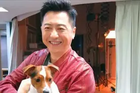 9年婚姻23年感情，受不了伊能静背叛，庾澄庆二婚娶小13岁张嘉欣图片