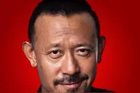 华语娱乐圈著名的兄弟男演员-姜文，姜武图片