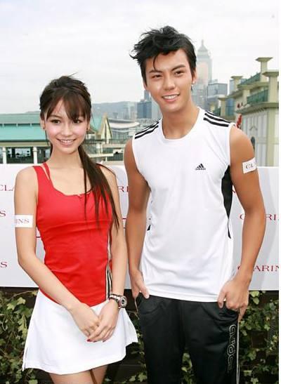 查小欣曝陈伟霆baby分手原因,男方感叹自己没钱,释怀后大方同框