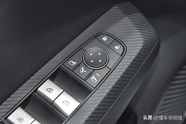新车 | 17万起，广汽三菱新欧蓝德预售，全系1.5T四缸，可选7座