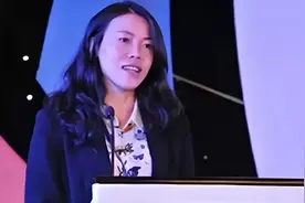 要跑路？杨惠妍卸任董事长，捐赠60亿做慈善被质疑图片
